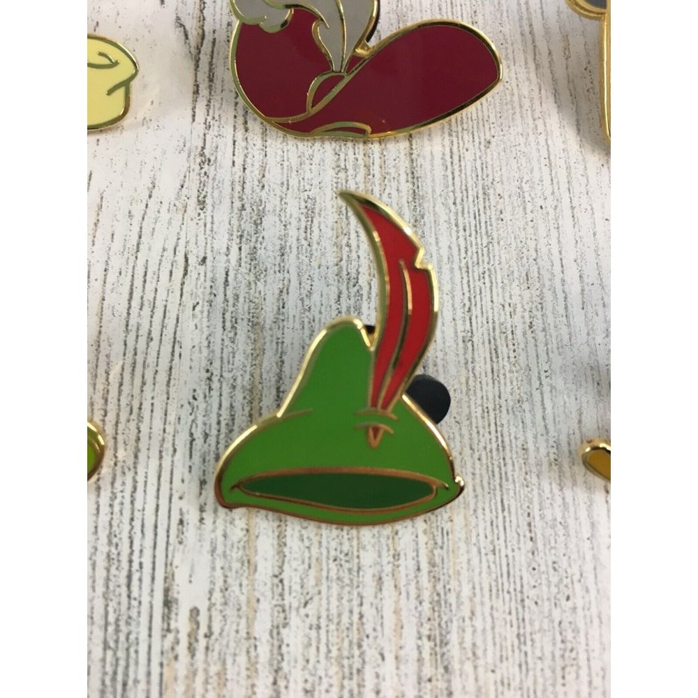 Lot of 6 Disney Cast Exclusive Hat Box Pins Mad Hatter Peter Pan Hook Pinocchio - Picture 6 of 11